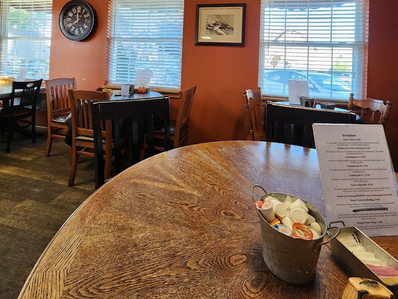 Hazel's Diner interior